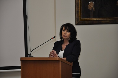 Prowadząca konferencję Monika Kusyk - Dyrektor Biura Służby Miar GUM